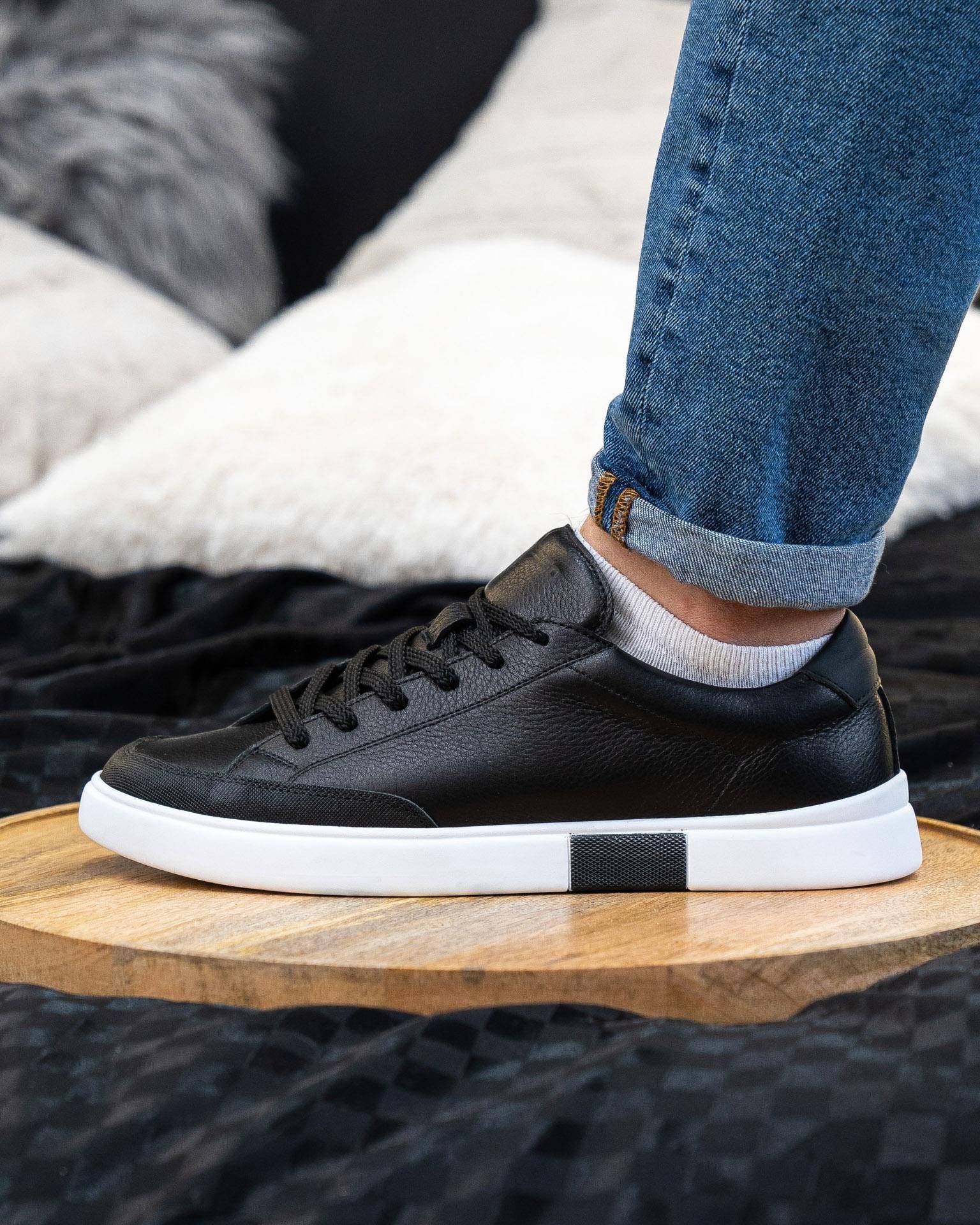 Кеди чоловічі VORTEX BLACK чорні Кеди чоловічі VORTEX BLACK чорні з білою підошвою