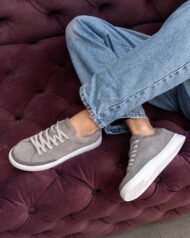 Кеди чоловічі VORTEX GREY сірі з білою підошвою на нозі