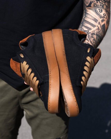 Чоловічі кеди літні AERO DARK чорні з коричневою підошвою