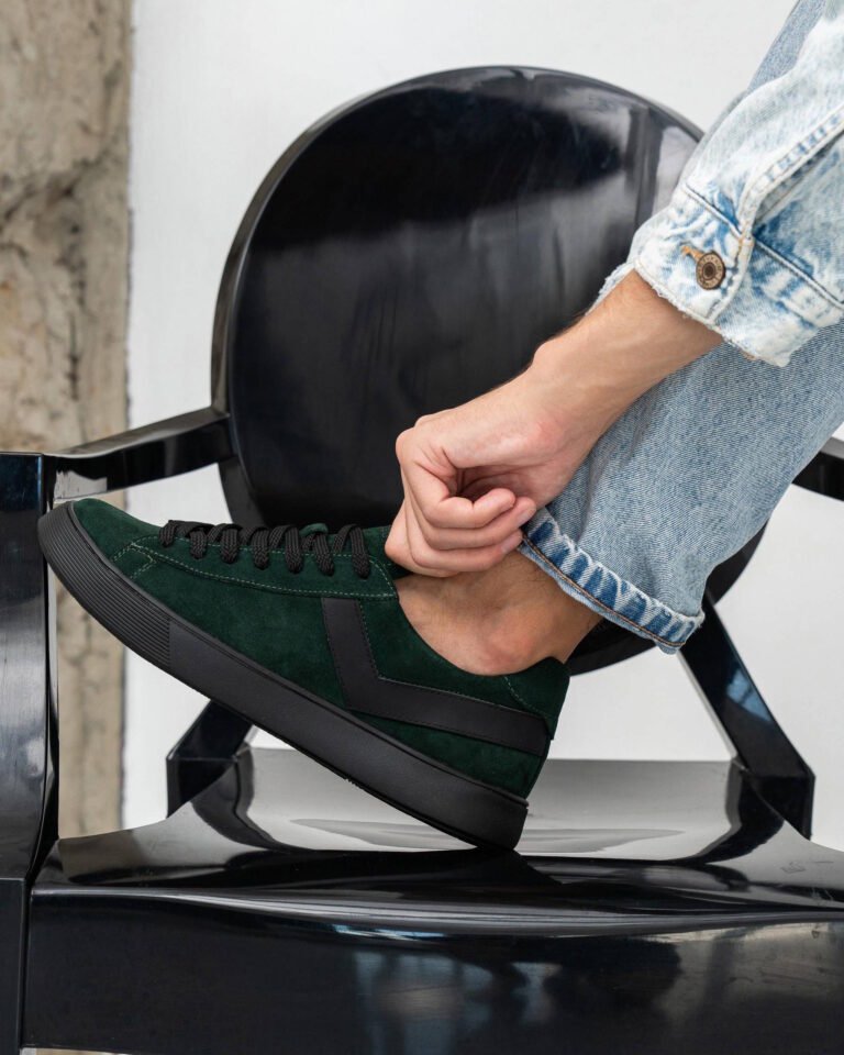 Чоловічі кеди HUNTER GREEN темно-зелені на нозі