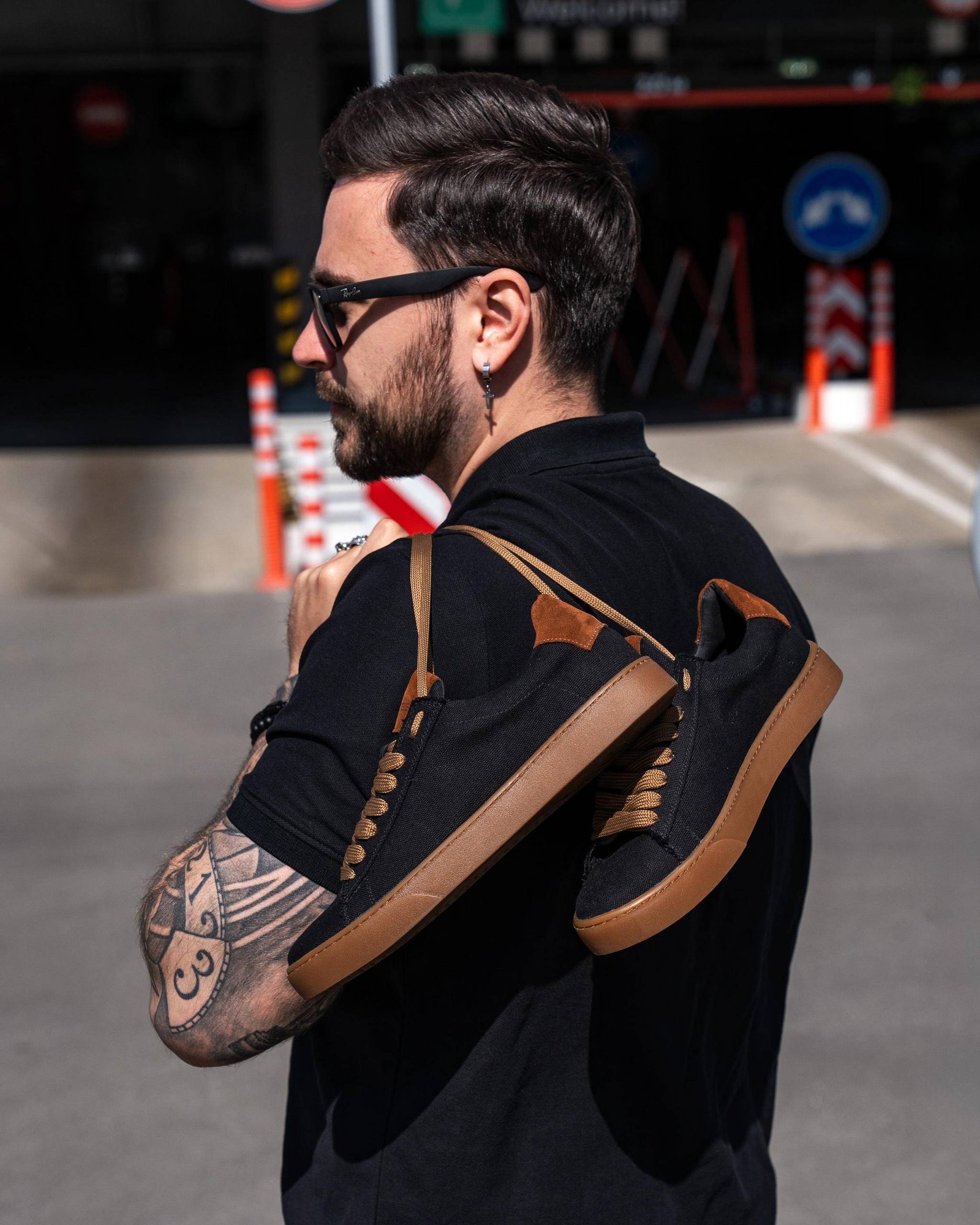 Чоловічі кеди літні AERO DARK чорні з коричневою підошвою lifestyle