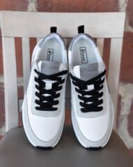 пропиши всю информацию для сео фото товара чоловічі кросівки OBSIDIAN WHITE