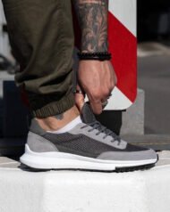 Чоловічі кросівки GRAFIT AERO графітові, крупний план збоку