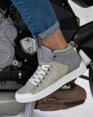 Чоловічі кеди літні FORS GREY світло-сірі на нозі, натуральна шкіра