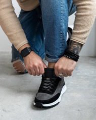 Чоловічі кросівки OBSIDIAN GREY темно-сірі, шнурування на нозі