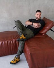 Чоловічі кеди високі NY-STAR Yellow жовті на моделі lifestyle фото