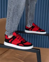 Чоловічі Barefoot анатомічні FLY RED червоні мінімалістичні кросівки вигляд збоку на нозі