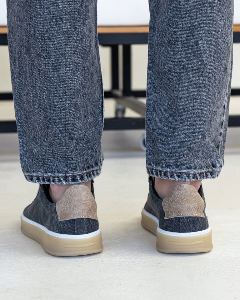 Чоловічі кеди літні AERO GREY сірі вигляд ззаду на нозі